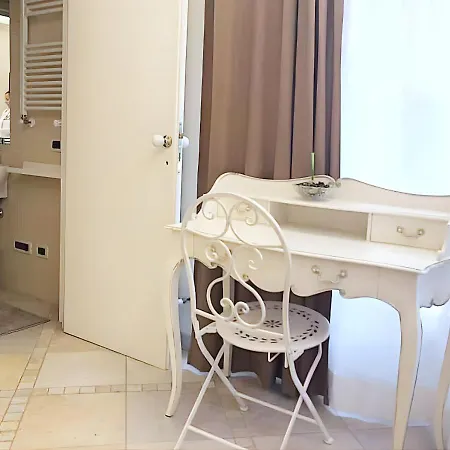 Mimi's Casa Per Vacanze ゲストハウス *